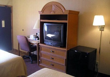 Standard Room, 2 Queen Beds, Non Smoking