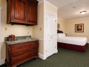 King Junior Suite