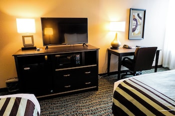 Room, 2 Queen Beds, Accessible, Non Smoking