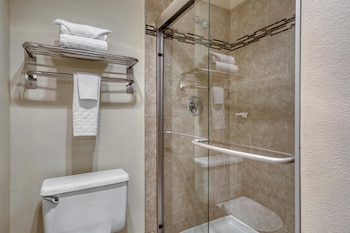 Standard Room, 1 King Bed, Non Smoking, Jetted Tub