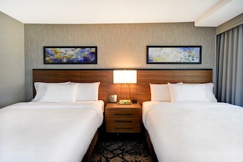 Room, 2 Queen Beds, Accessible (Hearing, In-room air purification)