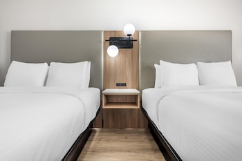 Standard Room, 2 Queen Beds, Non Smoking, Refrigerator