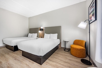 Standard Room, 2 Queen Beds, Non Smoking, Refrigerator
