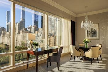 Executive Park View One Bedroom Suite