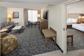 Suite, Multiple Beds, Microwave