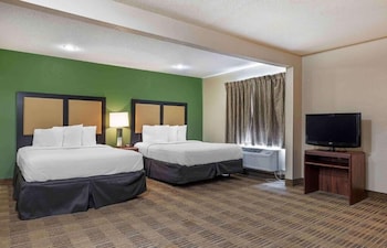 Suite, 2 Queen Beds, Non Smoking (Micfridge)