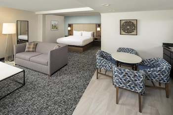 Junior Suite, 1 King Bed, Refrigerator & Microwave