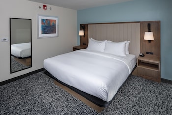 Room, 1 Queen Bed, Accessible (Mobility & Hearing, Roll-in Shower)