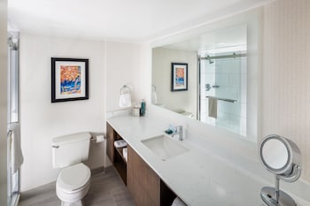 Junior Suite, 1 King Bed with Sofa bed, Microwave
