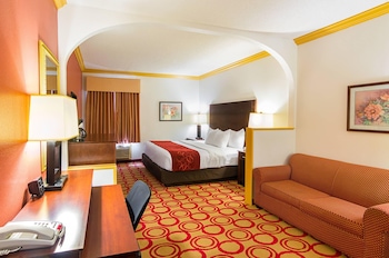 Suite, 1 King Bed, Accessible, Non Smoking