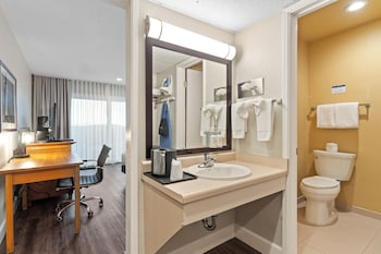 Room, 1 King Bed, Patio, Bay View