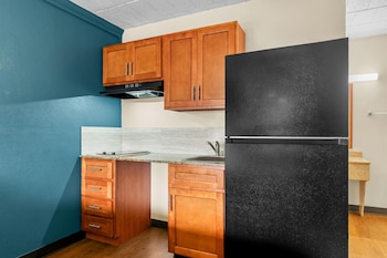 Deluxe Room, 2 Queen Beds, Non Smoking, Kitchenette
