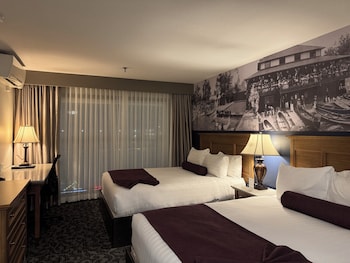 Standard Room, 2 Queen Beds
