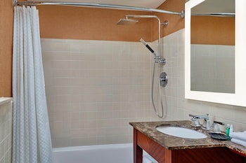 Junior Studio Suite, 1 King Bed with Sofa bed