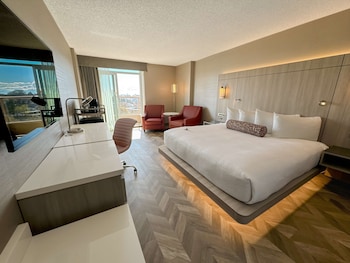 Room, 1 King Bed (Coast King)