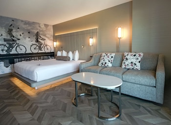 Room, 1 King Bed, Ocean View (Coast King with Ocean View)