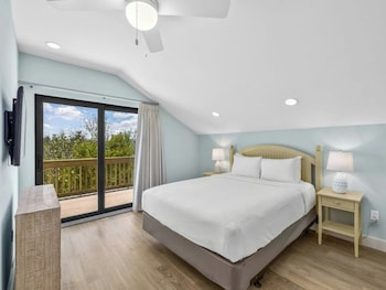 Room, 4 Bedrooms (Beach Home 1)
