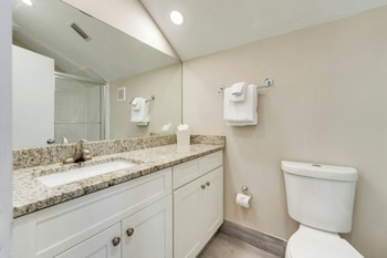 Room, 4 Bedrooms (Beach Home 5)