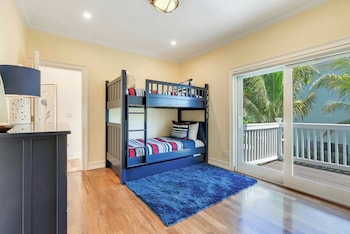 Room, 6 Bedrooms (Beach Haven 957)