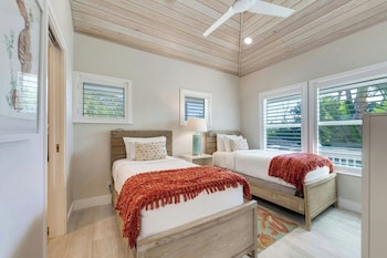 Room, 4 Bedrooms (Beach Home 7)