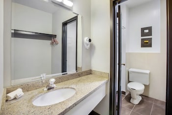 Standard Room, 2 Queen Beds