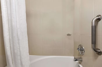Standard Room, 2 Queen Beds