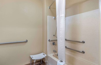 Studio, 1 Queen Bed, Accessible, Non Smoking