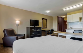 Studio, 1 Queen Bed, Non Smoking