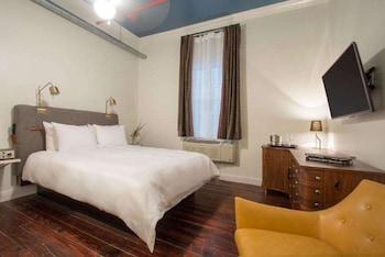 Classic Room, 1 Queen Bed