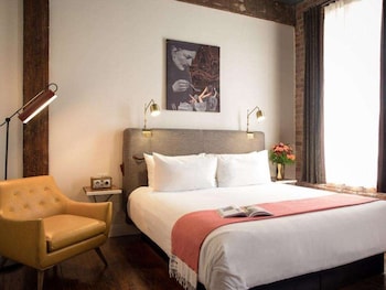 Premium Room, 1 King Bed