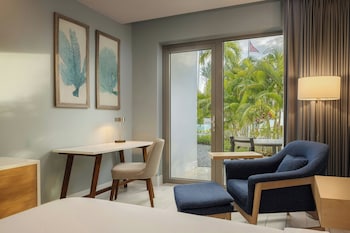 Room, 1 King Bed (Garden View)