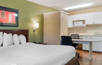 Studio, 1 Queen Bed, Non Smoking