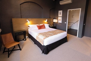Room (Heritage)