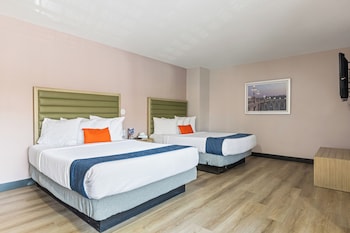 Room, 2 Queen Beds