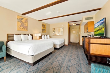 Junior Suite, 2 Queen Beds, Park View