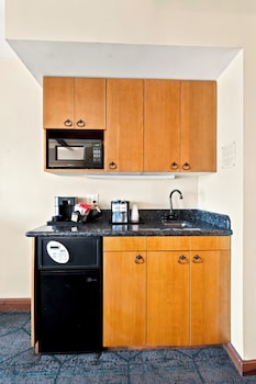 Junior Suite, 1 King Bed, Accessible, Bay View