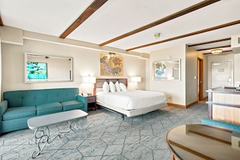 Junior Suite, 1 King Bed, Accessible, Bay View