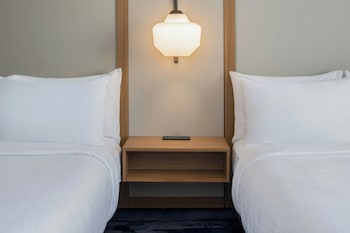 Room, Multiple Beds