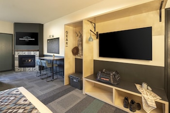 Junior Studio Suite, Multiple Beds, Patio