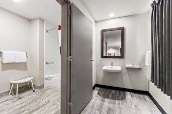 Deluxe Room, 2 Double Beds, Accessible (Smoke Free)