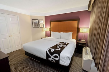 Deluxe Suite, 1 King Bed, Non Smoking