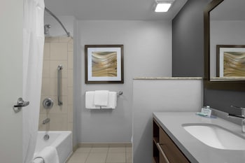 Room, Multiple Beds, Hearing Accessible (Accessible Bathtub)