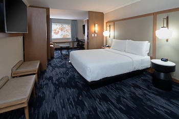 Suite, 1 Queen Bed with Sofa bed