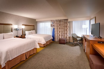 Room, 2 Queen Beds, Accessible, Bathtub