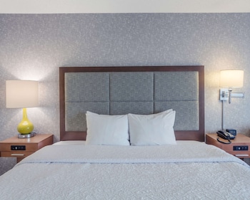 Room, 1 King Bed (Study)