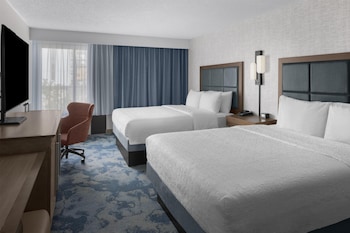 Room, 2 Queen Beds, Non Smoking, Refrigerator