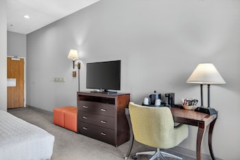 Room, 1 King Bed, Accessible Bathtub