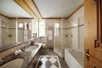 Laret Suite