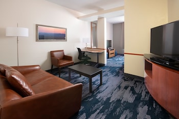 Studio, 1 King Bed with Sofa bed (Hearing Accessible)