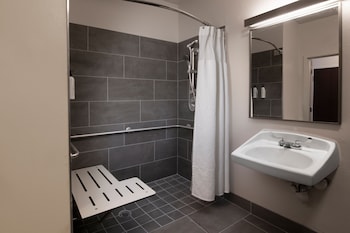 Room, 1 King Bed, Hearing Accessible
